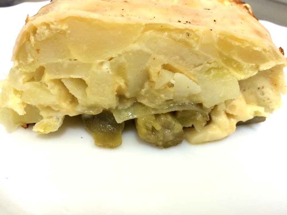 Pastel de patatas, trigueros, pavo y queso (10).JPG