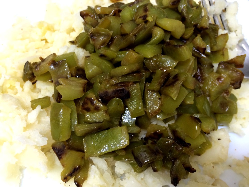 patata rellena de revuelto de pimiento y queso (6).JPG