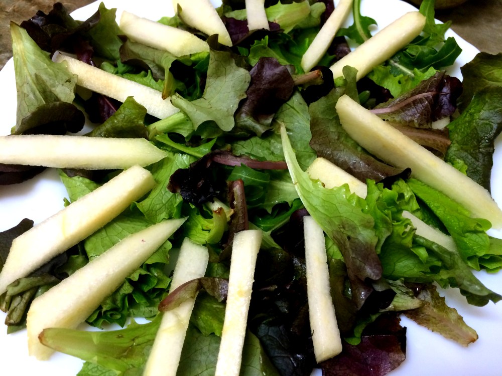 ensalada de pera almendra y queso azul (2).JPG