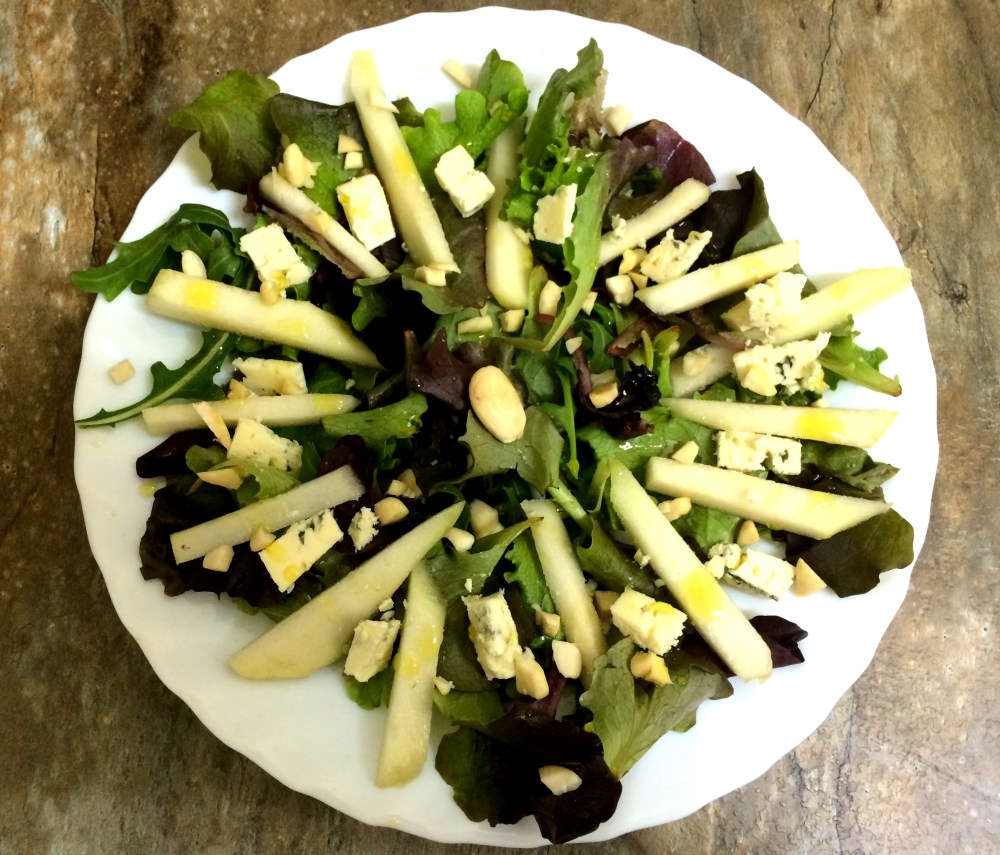 ensalada de pera almendra y queso azul (4).JPG