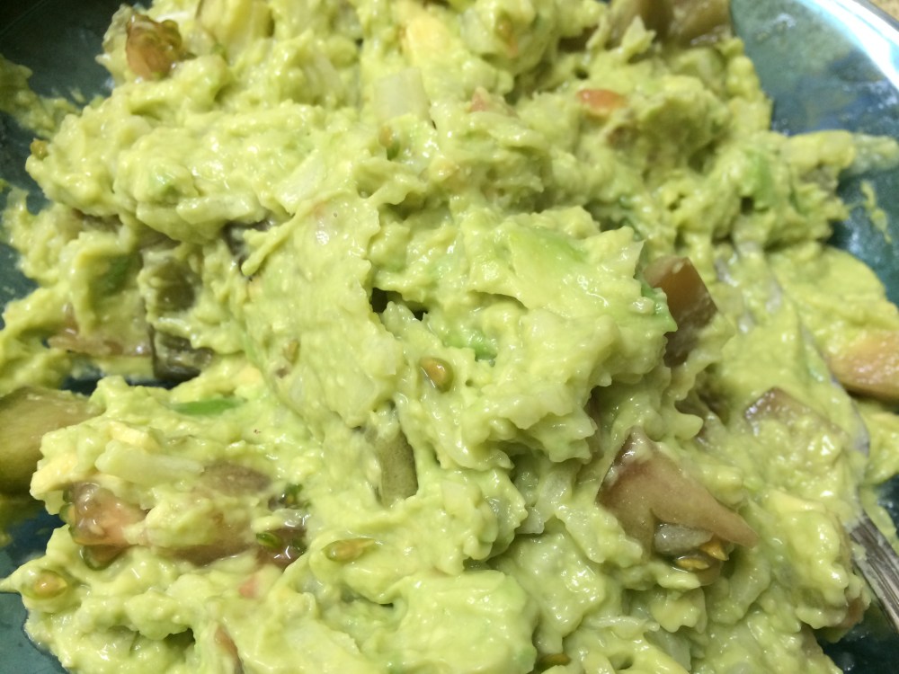 rollitos de tenera con crema de aguacatr (5).JPG